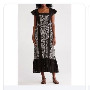 * NEW/tags* MaisieElegant Black and White Eyelet Sleeve Women's Dress Size Large